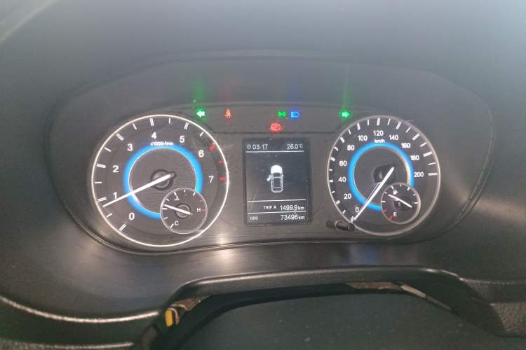 Used Dongfeng Fengon S560 2018 1.8L Manual Urban Model 7 Seats
