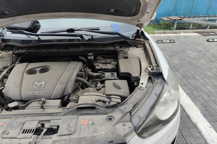 Used Mazda CX-5 2013 2.5L Automatic 4x4 Luxury Version
