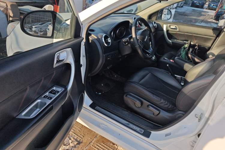 Used Haval H6 2016 Upgraded Model 1.5T Automatic Two-Wheel Drive Elite Version
