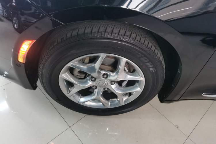 Used Chrysler Grand Voyager 2017 3.6L Premium Edition
