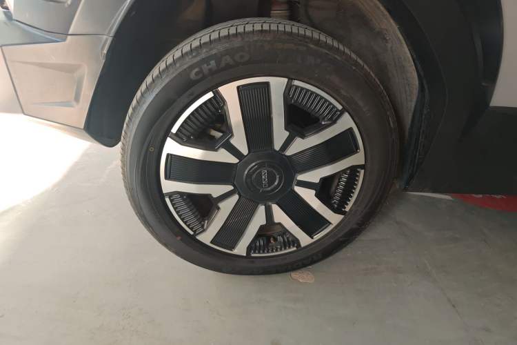 Used  03 2024 472km Four-Wheel Drive Long-Range Intelligent Advanced Version