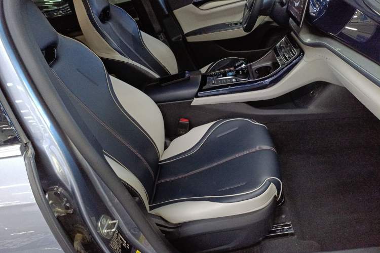 Used BYD Qin PLUS 2021 EV 400KM Luxury Model