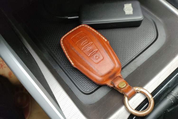 Used Geely Auto Emgrand 2022 4th Generation 1.5L CVT Flagship Model
