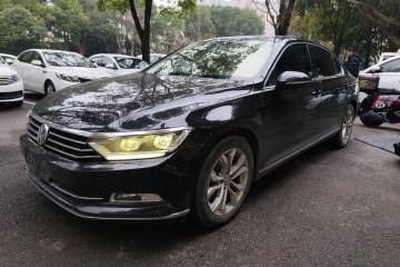Used Volkswagen Magotan 2018 Facelift 330TSI DSG Luxury Model