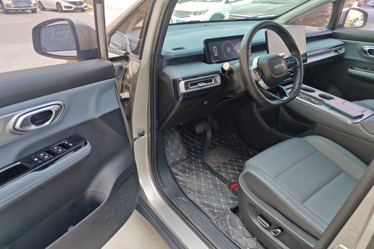 Used AION Y 2023 Plus 610 Enjoyment Edition Ternary Lithium
