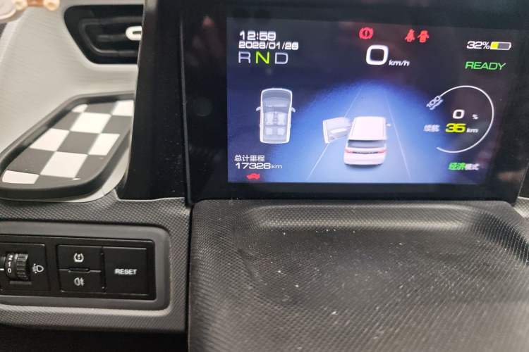 Used Wuling Hongguang MINIEV 2021 Macaron Fashion Edition Lithium-Ion Battery
