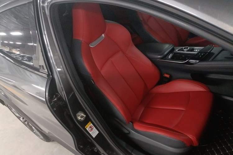 Used Changan UNI-T 2020 1.5T Prestige Version
