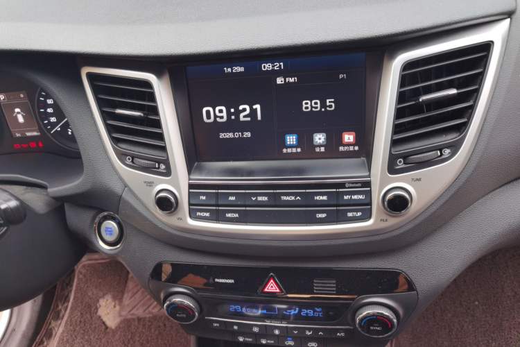 Used Hyundai Tucson 2015 1.6T Dual-Clutch Two-Wheel-Drive Smart Model