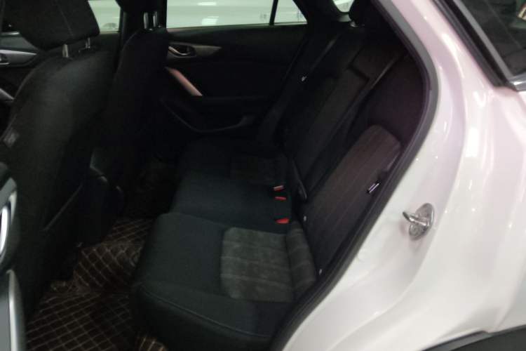 Used Mazda CX-4 2018 2.0L Automatic Two-Wheel Drive Blue Sky Dynamic Version China VI Standard
