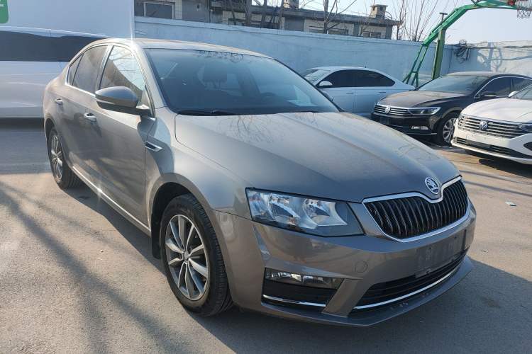 Used Skoda Octavia 2017 1.6L Automatic Chuanxing Edition
