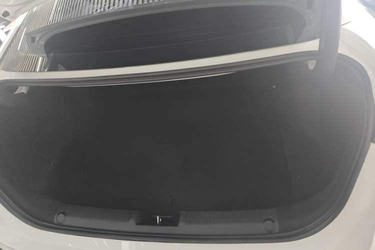 Used  L6 2024 125km PLUS Dragon Edition
