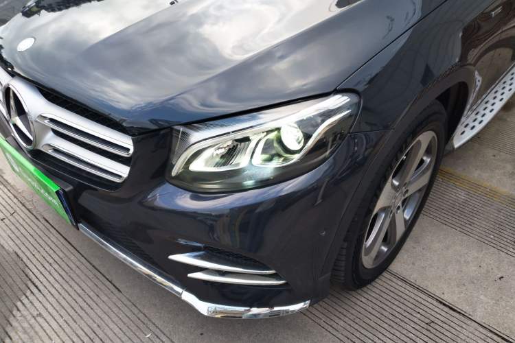 Used Mercedes-Benz GLC 2017 GLC 260 4MATIC Luxury Model