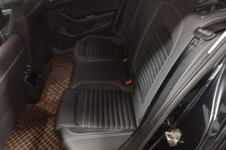 Used Volkswagen Magotan 2020 330TSI DSG Leading Model
