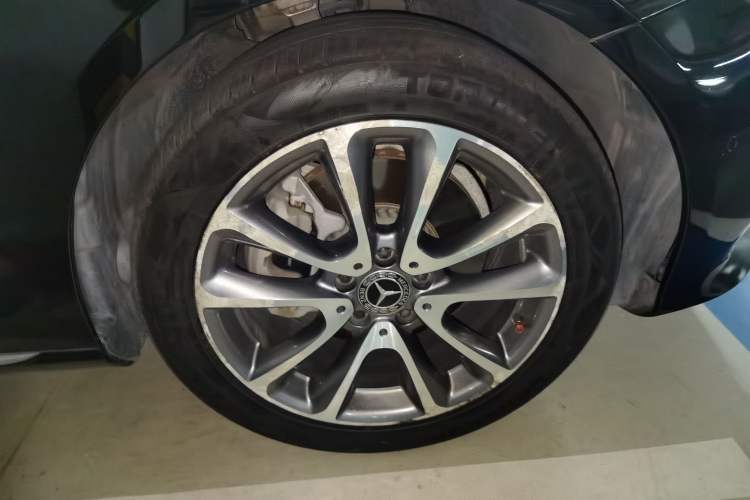 Used Mercedes-Benz E-Class 2018 Facelift E 200 L
