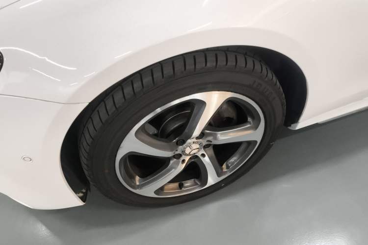 Used Mercedes-Benz E-Class 2017 E 200 L Sport 4MATIC
