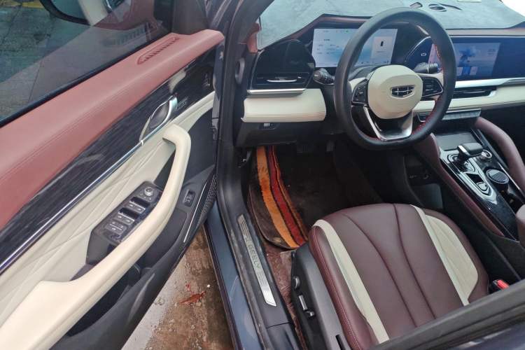 Used Geely Auto Monjaro L 2024 2.0TD High-Power Automatic Two-Wheel Drive Yunqi Version
