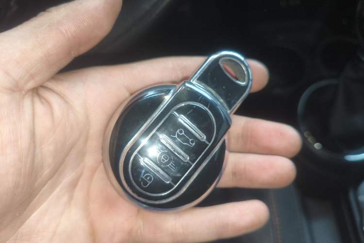 Used MINI MINI 2016 1.5T COOPER SEVEN
