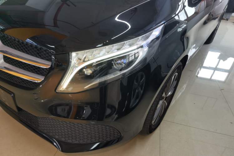 Used Mercedes-Benz V-Class 2020 V 260 Avantgarde Edition