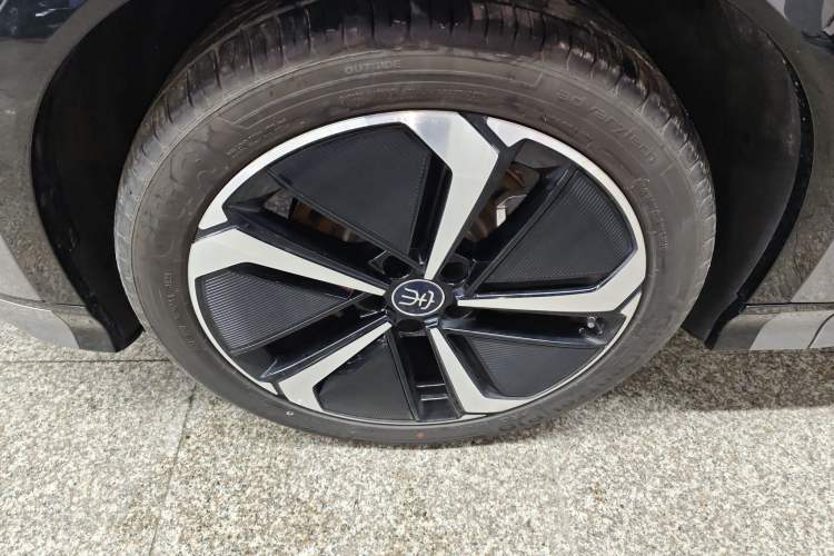 Used BYD Song L EV 2025 Intelligent Driving Version 662 km LiDAR Excellence Edition