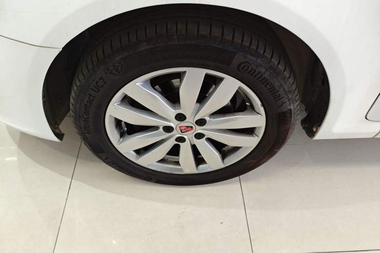 Used Roewe 350 2015 1.5L Automatic Luxury Sunroof Edition
