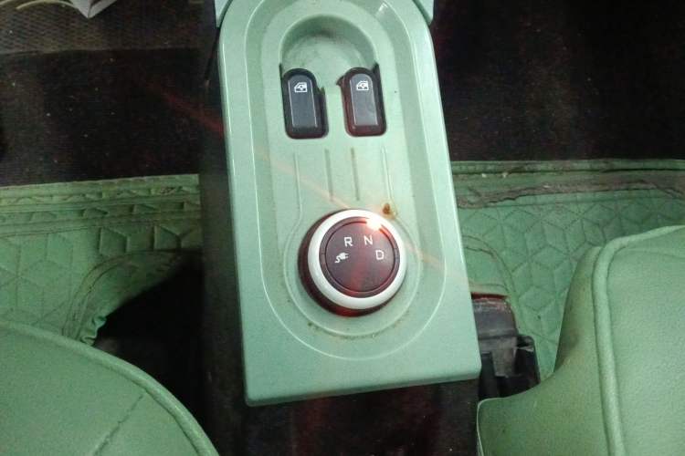 Used Wuling Hongguang MINIEV 2022 Macaron Premium Model – Lithium Iron Phosphate