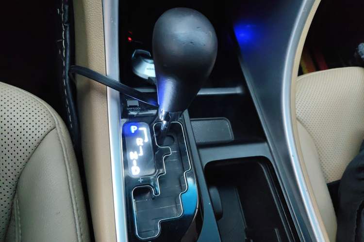 Used Hyundai Sonata 2013 2.0L Automatic Luxury Edition