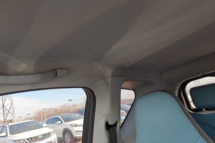 Used Chery Little Ant 2022 Sweet Pink Edition Low-Sugar Version Lithium Iron Phosphate 29.2 kWh 30 kW 301 km
