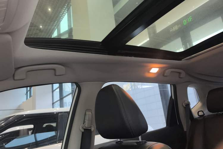 Used Nissan X-Trail 2015 2.0L CVT Comfort MAX Edition 2WD
