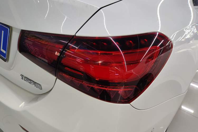 Used Mercedes-Benz A-Class 2022 Revised Version A 200 L Sport Sedan Fashionable Style
