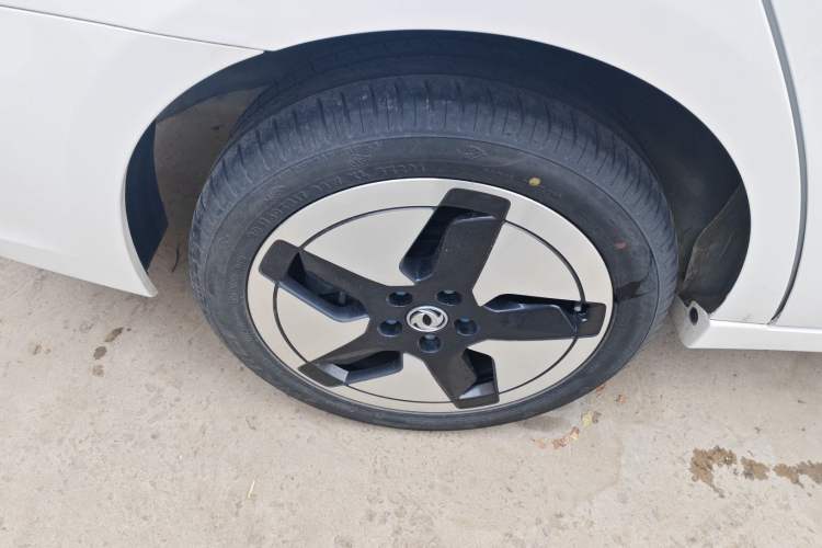 Used Dongfeng Aeolus E70 2021 500 Pro Deluxe Edition
