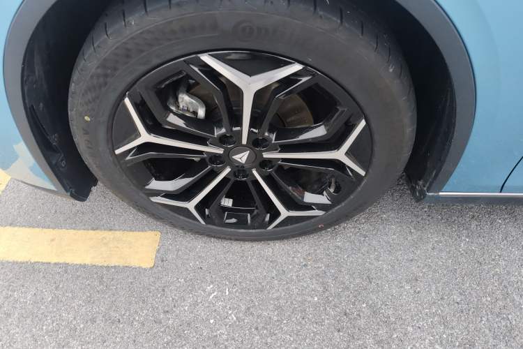 Used  L07 2024 230Max Qiankun Intelligent Driving ADS SE Range-Extended Version