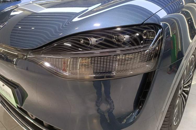 Used Hima AITO M9 2024 Range-Extended Ultra Version 52 kWh 5-Seater Model
