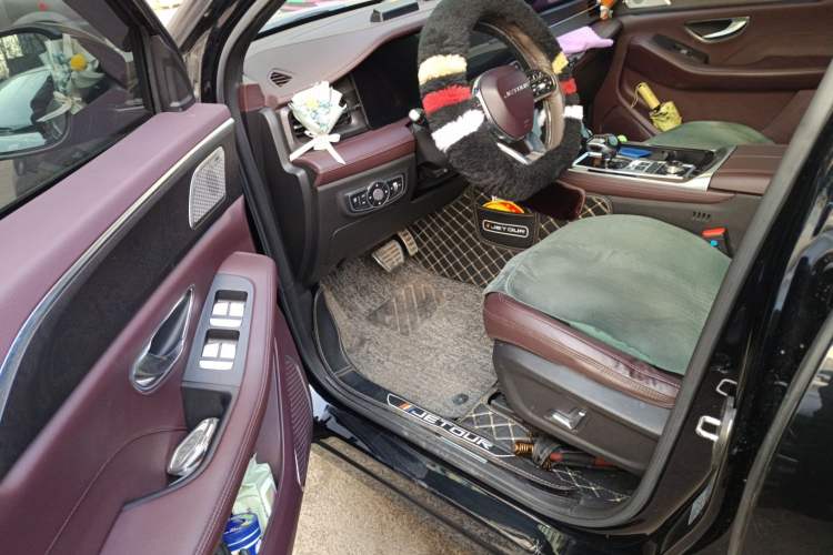 Used JETOUR X90 2022 Zilong 2.0T DCT Changsheng Edition 7-Seater
