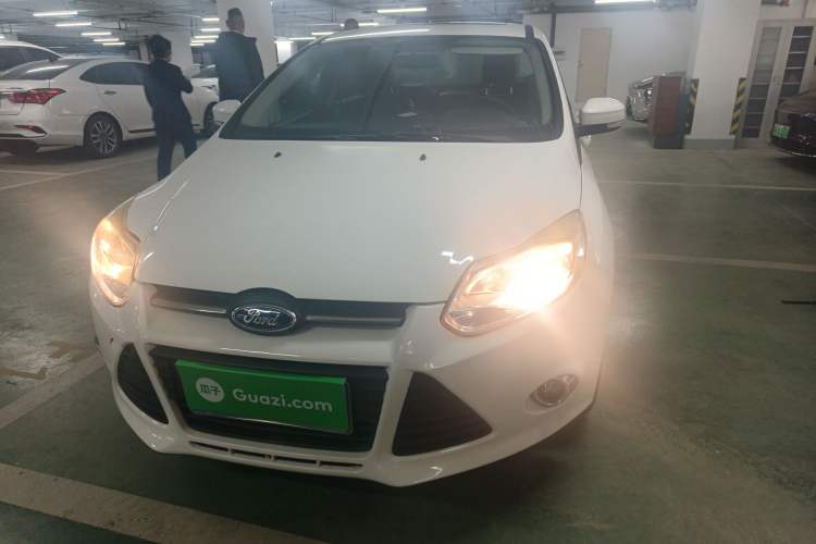 Used Ford Focus 2012 Sedan 1.6L Automatic Fashion Edition