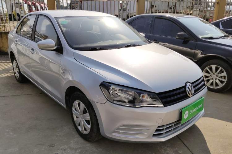 Used Volkswagen Jetta 2015 1.6L Automatic Fashion Model
