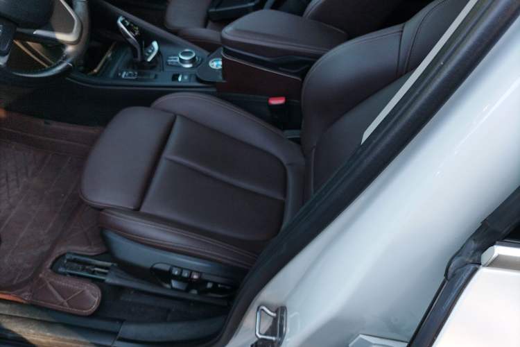 Used BMW X1 2020 sDrive25Li Leading Model
