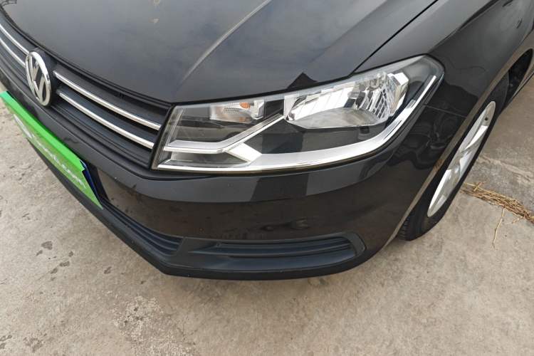 Used Volkswagen Santana 2016 1.4L Manual Fashion Edition
