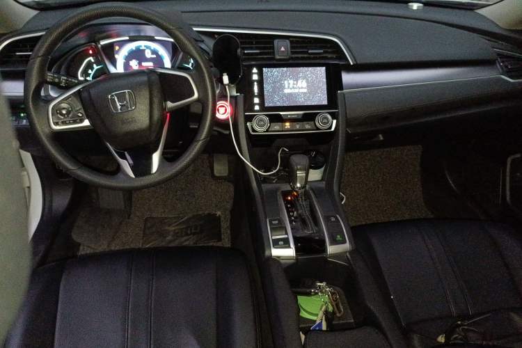 Used Honda Civic 2016 220TURBO CVT Luxury Edition
