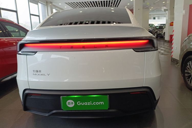 Used Tesla Model Y 2025 Rear-Wheel Drive First Edition
