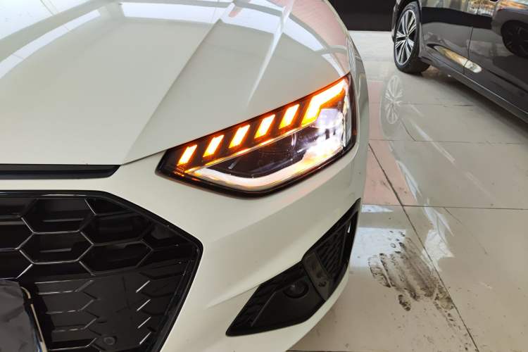 Used Audi A4L 2022 40 TFSI Luxury Dynamic Model