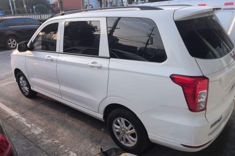 Used Wuling Hongguang 2019 1.5L S Standard Version China VI LAR