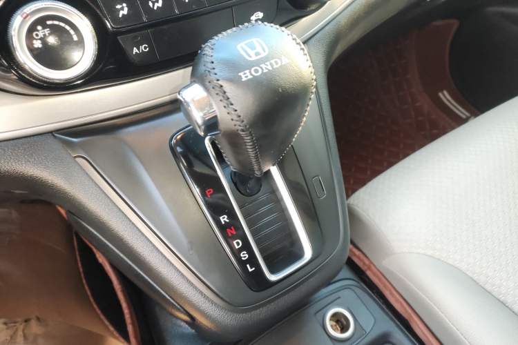 Used Honda CR-V 2016 2.0L two-wheel drive Urban Edition