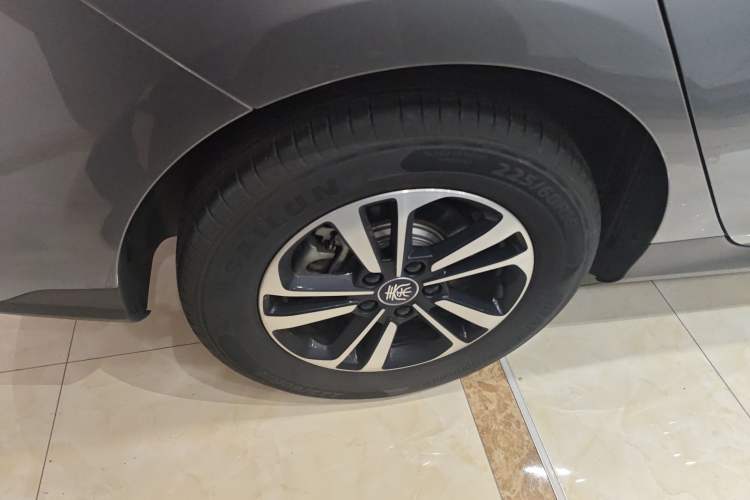 Used BYD Qin PLUS 2025 DM-i Smart Drive 120KM Superior Model