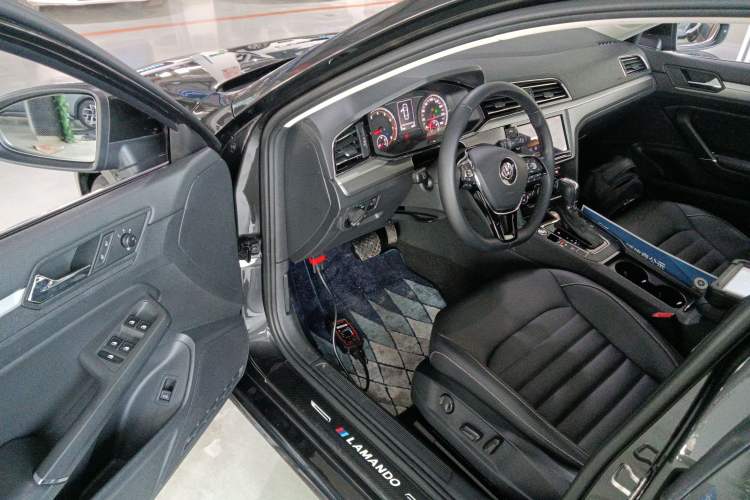 Used Volkswagen Lamando 2019 280TSI DSG Comfort Edition China VI standard
