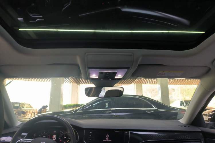 Used Volkswagen Passat 2024 380TSI Starry Luxury Edition
