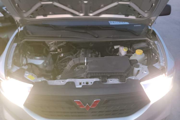 Used Wuling Hongguang V 2022 1.5L Jingqu Edition Electric-Assist LAR
