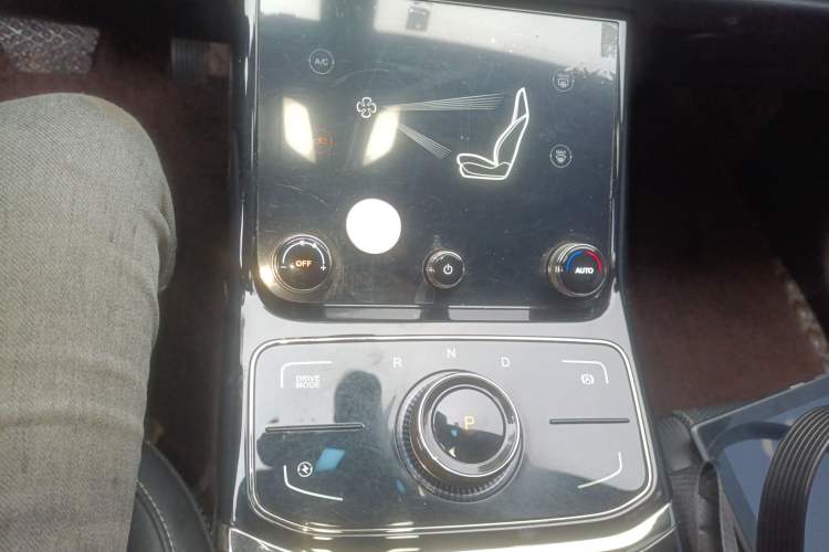 Used NETA U 2022 Zhi 400 Lithium-Nickel-Manganese-Cobalt Energy System