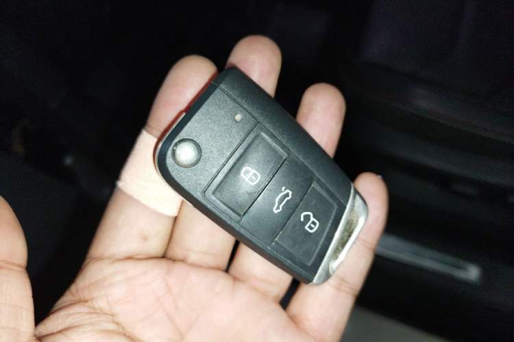 Used Volkswagen Tayron 2020 330TSI Two-Wheel Drive Luxury Smart Connectivity Version
