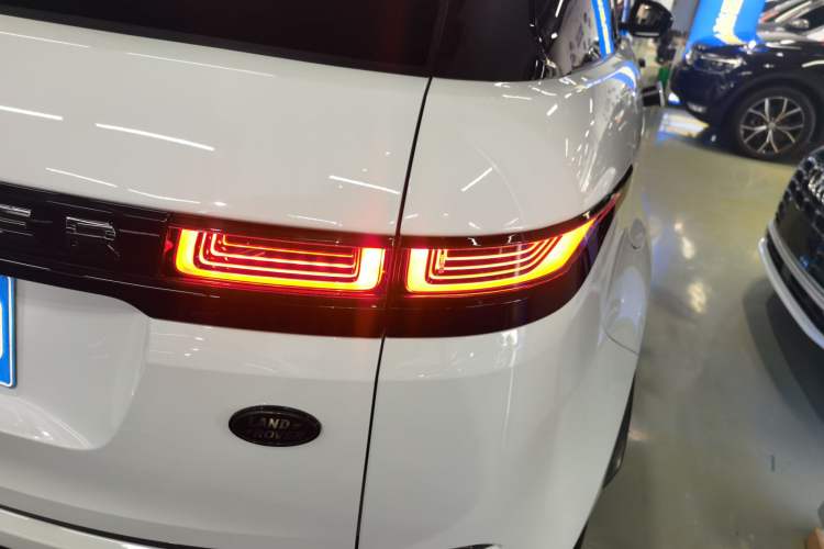 Used Land Rover Range Rover Evoque 2021 Range Rover Velar L 249PS R-Dynamic First Edition
