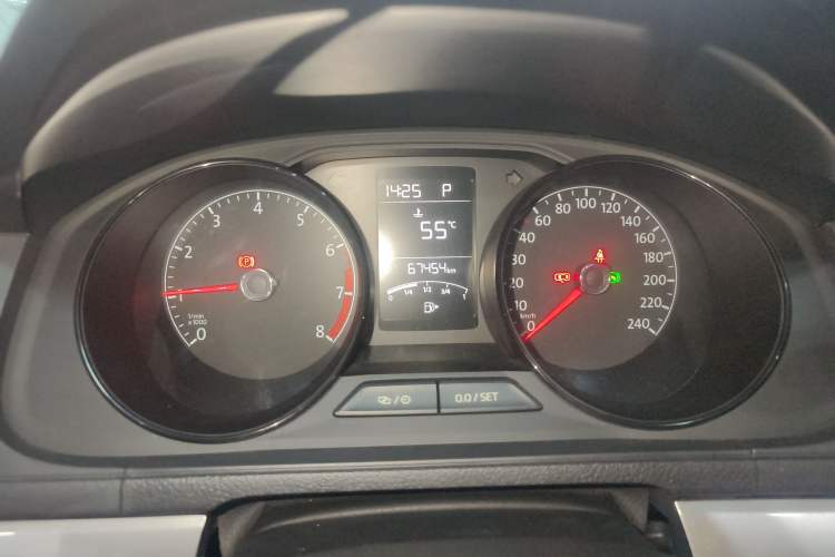 Used Volkswagen Lavida 2019 Lavida Start 1.5L Automatic Trendy Version China VI Standard
